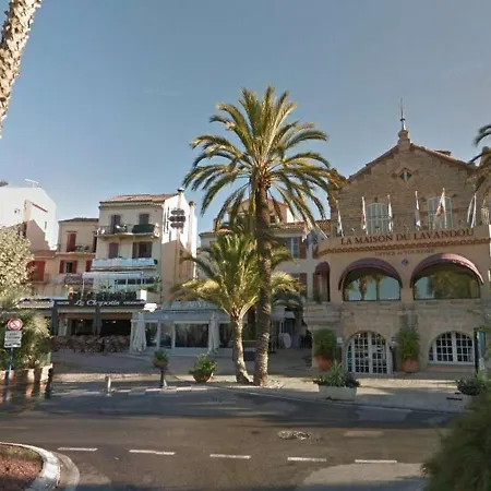 Climat. 4 Pers. Avec Parking Privatif Au Lavandou, Proche Centre Et - Fr-1-251-390 * Le Lavandou
