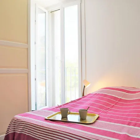 Le Lavandou, 2 Pièces, 4 Personnes - Fr-1-251-390 *